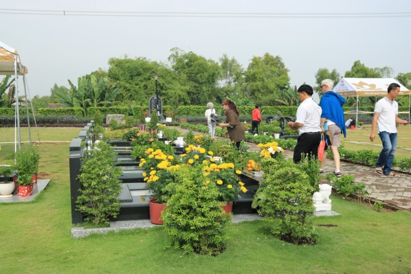 Rằm tháng 7 có nên ra mộ không