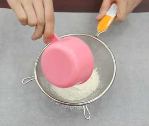 Cách làm bánh gato bằng nồi cơm điện không cần máy đánh trứng