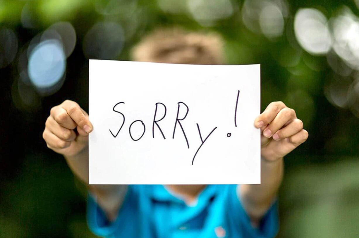 Câu xin lỗi bằng tiếng Anh cho gia đình, người thân