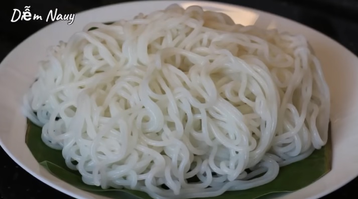 Cách làm bún bằng cơm nguội