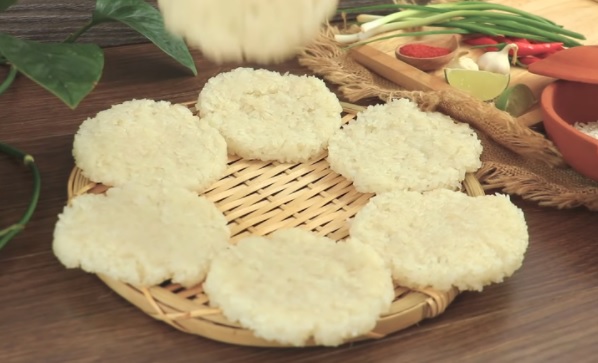 Cách làm cơm cháy chiên nước mắm Cách làm cơm cháy chiên nước mắm