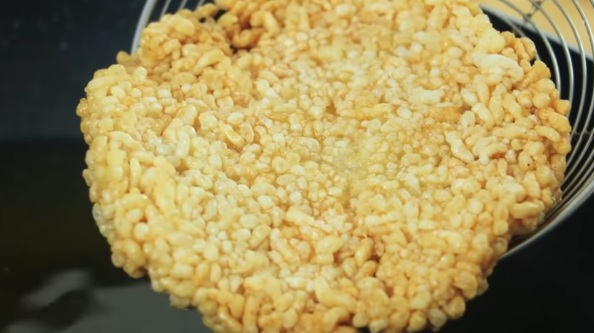 Cách làm cơm cháy chiên nước mắm Cách làm cơm cháy chiên nước mắm