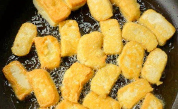 Cách nấu ốc om chuối đậu Cách nấu ốc