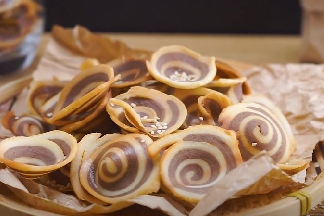 Cách làm bánh lỗ tai heo không cần bơ Cách làm bánh lỗ tai heo không cần bơ