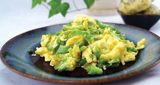 Cách làm khổ qua xào trứng