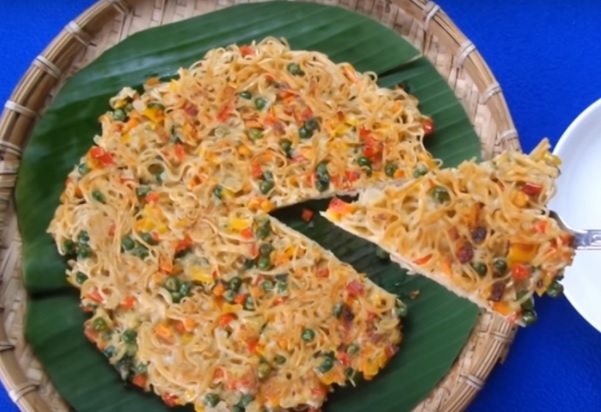 Cách làm mì xào trứng giòn Cách làm mì xào trứng giòn