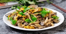 4 Cách làm nấm xào trứng dễ làm, thơm ngon nức mũi