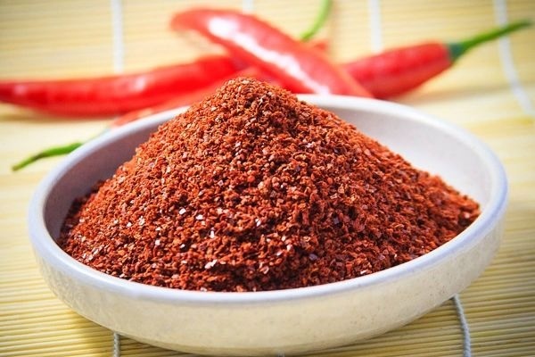 Cách đuổi kiến bằng bột ớt Cách đuổi kiến bằng bột ớt