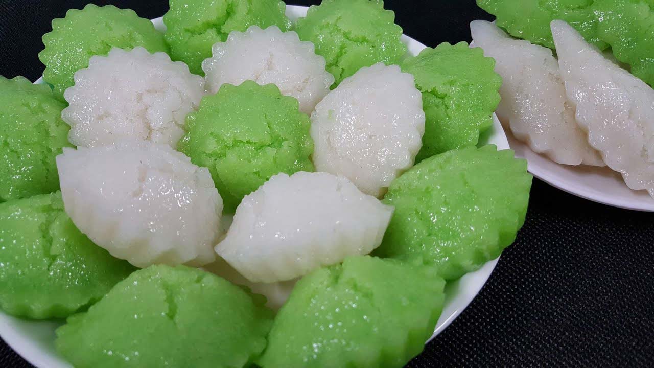 Bánh bò rễ tre lá dứa