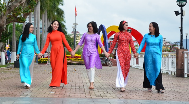 Thơ chúc mừng ngày 20/10