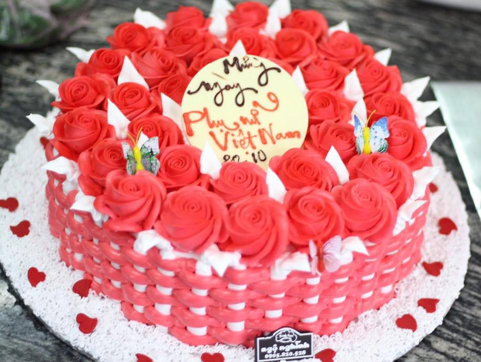 Mẫu bánh kem 20/10 tặng vợ