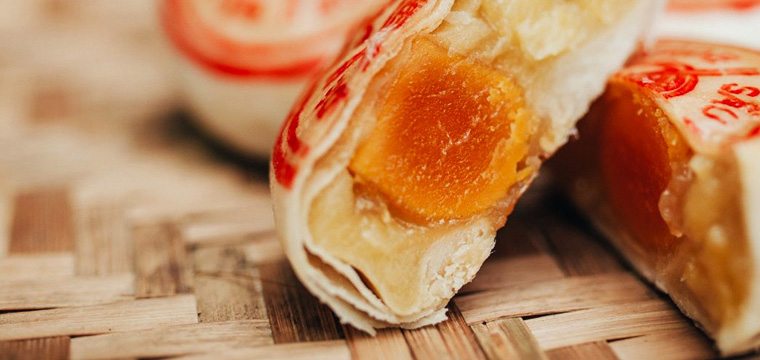 Thành phẩm món bánh pía sầu riêng trứng muối Thành phẩm món bánh pía sầu riêng trứng muối