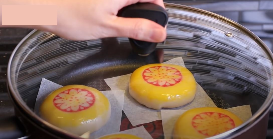 Các nướng bánh pía không cần lò nướng