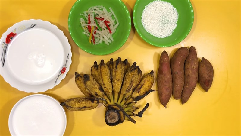 Nguyên liệu nấu chè chuối bột báng khoai lang