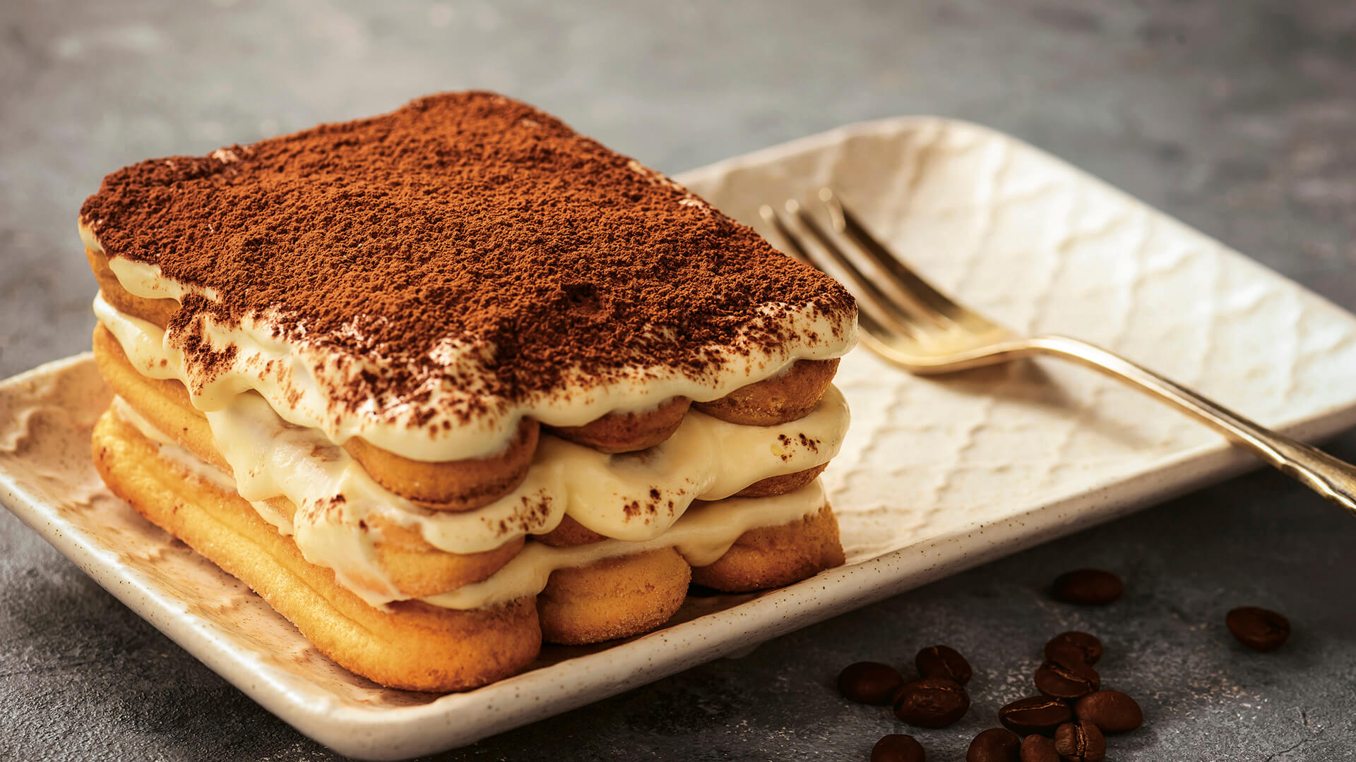 Cách làm bánh tiramisu truyền thống Cách làm bánh tiramisu truyền thống