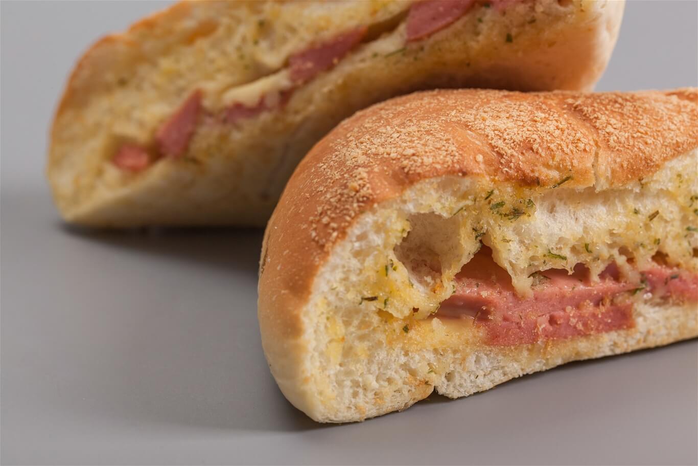 Bánh mì tươi được nhiều người ưa chuộng