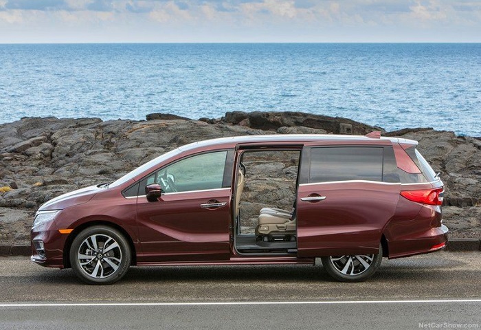 Phân biệt xe MPV và SUV Phân biệt xe MPV và SUV