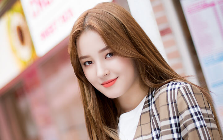 Nancy Jewel McDonie – Ca sĩ