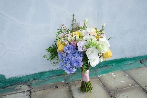 Hoa cưới cẩm tú cầu