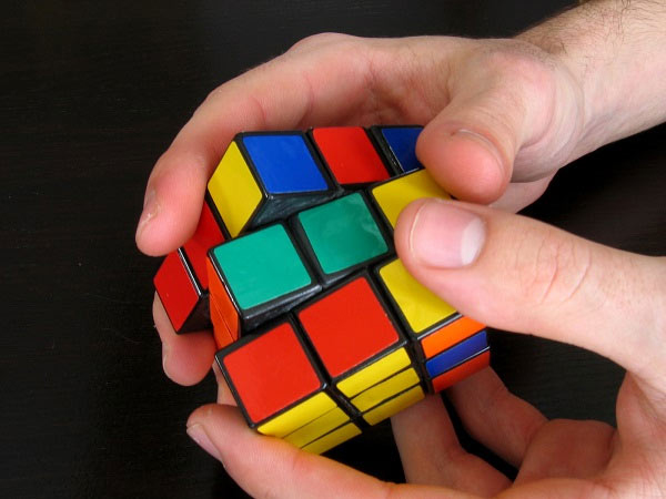 Tìm hiểu công thức xoay rubik 3x3 nâng cao nhanh nhất Tìm hiểu công thức xoay rubik 3x3 nâng cao nhanh nhất