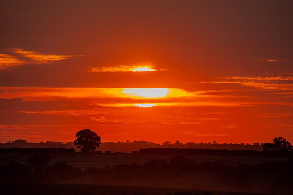 Hình ảnh hoàng hôn ở quê, thành phố 2 Hình ảnh hoàng hôn ở quê, thành phố 2