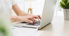Cách phóng to, thu nhỏ màn hình máy tính Win 10, Win 7