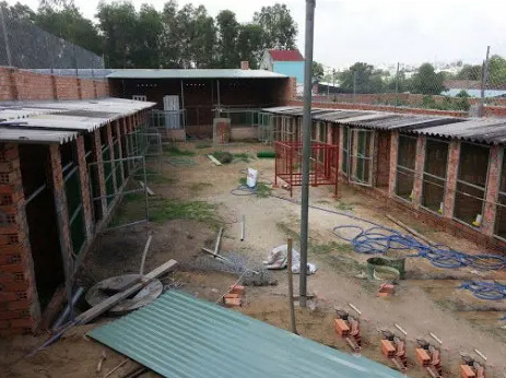 Mô hình nuôi gà đá trong lồng rộng