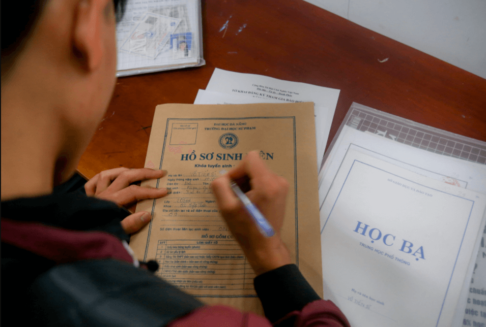 Hồ sơ nhập học tân sinh viên