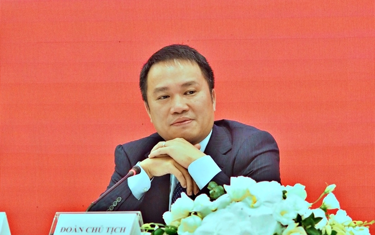 Hồ Hùng Anh Hồ Hùng Anh