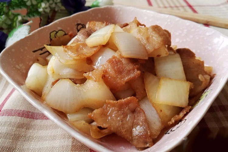 Thịt heo xào hành tây Thịt heo xào hành tây