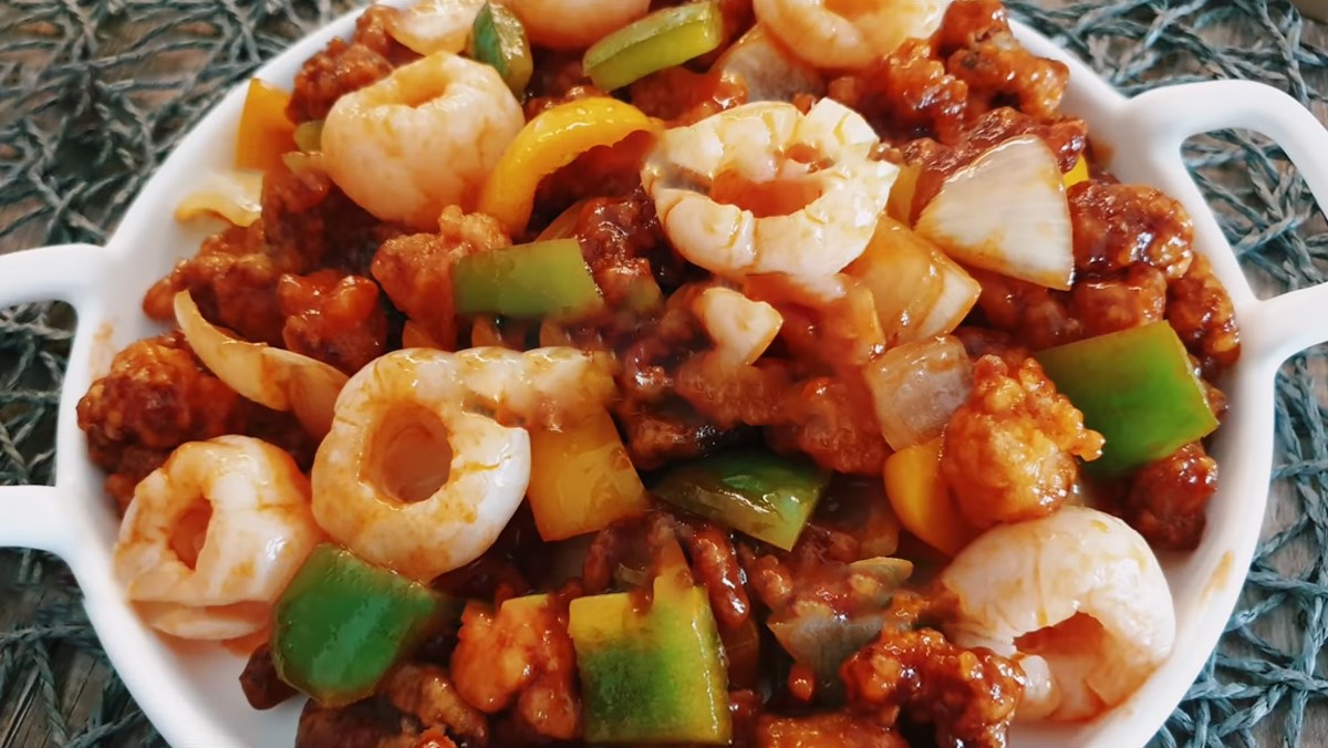 Thịt nạc vai nấu món gì?