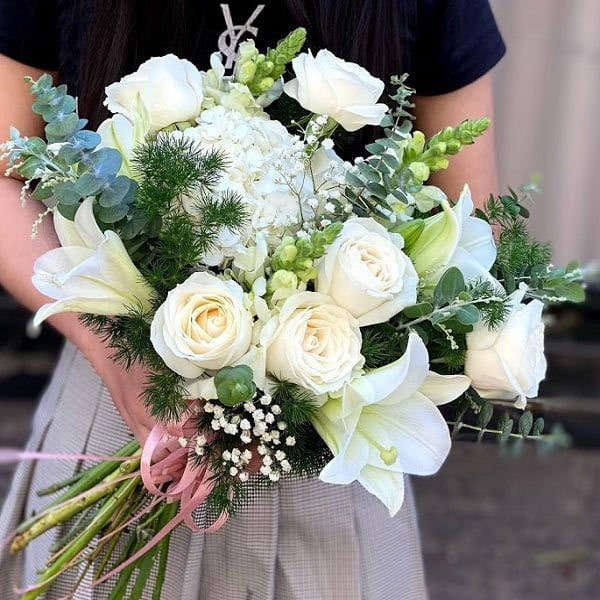 Hoa tươi cầm tay cô dâu Hoa tươi cầm tay cô dâu