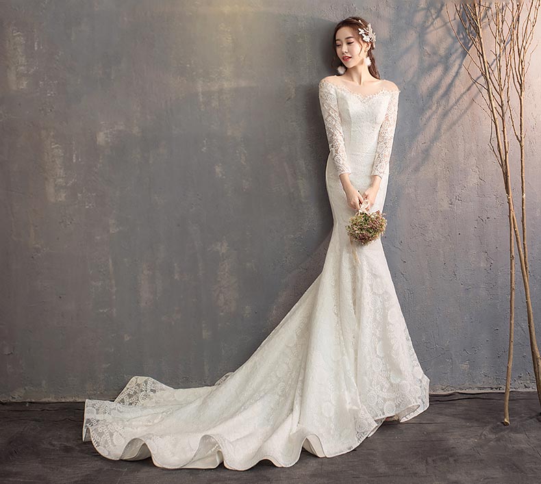 Váy cưới đuôi cá