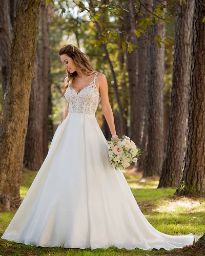 Những mẫu váy cưới công chúa đẹp lung linh, lấp lánh, sang trọng Những mẫu váy cưới công chúa đẹp lung linh, lấp lánh, sang trọng