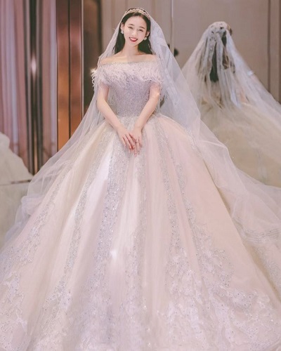 Váy cưới công chúa