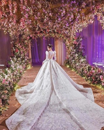 Những mẫu váy cưới công chúa đẹp lung linh, lấp lánh, sang trọng