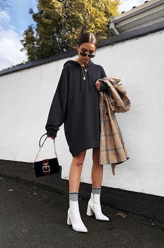 Cách phối đồ với áo hoodie cho nữ Cách phối đồ với áo hoodie cho nữ