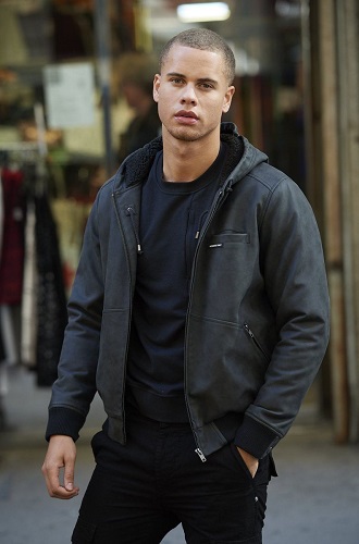 Cách phối đồ với áo hoodie cho nam Cách phối đồ với áo hoodie cho nam