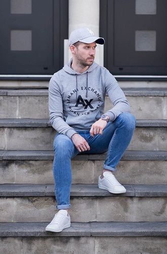 Cách phối đồ với áo hoodie cho nam Cách phối đồ với áo hoodie cho nam