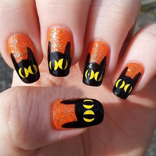Mẫu móng tay Halloween dễ thương