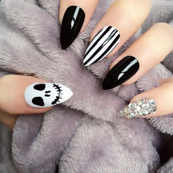 Mẫu nail Halloween đẹp "ma mị"