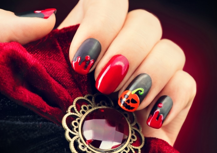 Mẫu móng tay Halloween dễ thương