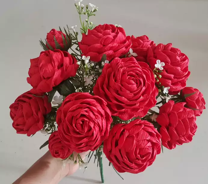 Cách làm hoa hồng xoắn bằng giấy nhún đẹp nhất