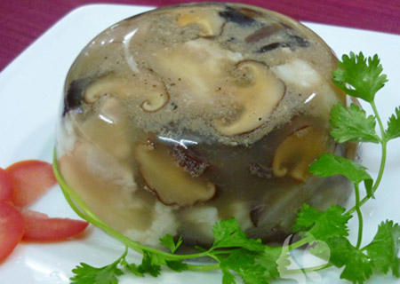 Thành phẩm món đông thịt gà thịt lợn