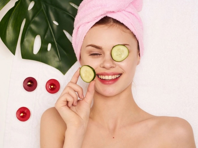 Cách làm mắt hết sưng bằng dưa leo