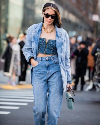 Cách phối đồ với quần Jeans ống rộng cho nữ