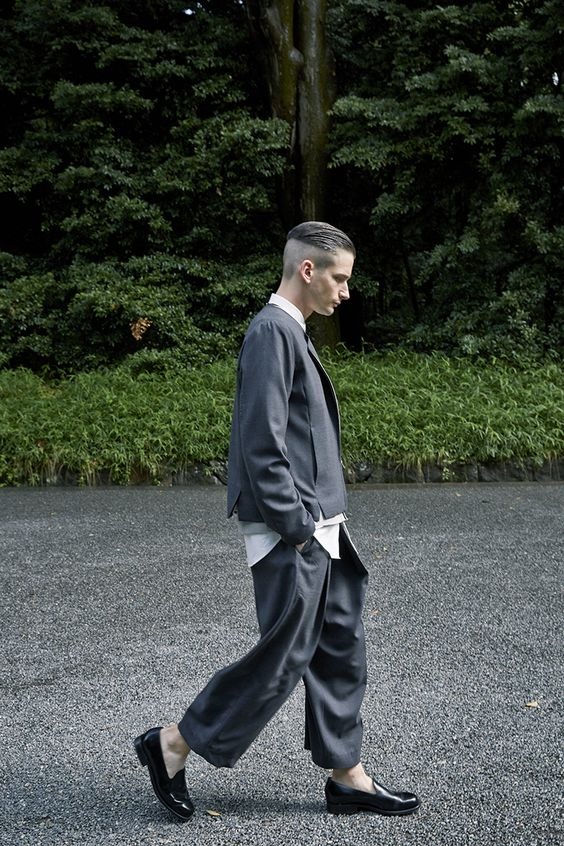 Cách phối đồ với quần ống rộng nam cá tính Cách phối đồ với quần ống rộng nam cá tính