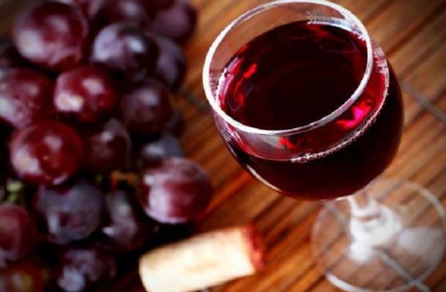 Cách ngâm rượu nho không đường