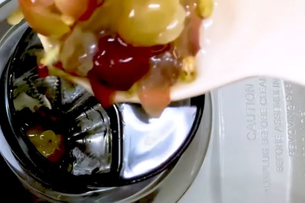 Cách làm rượu nho ngâm với đường