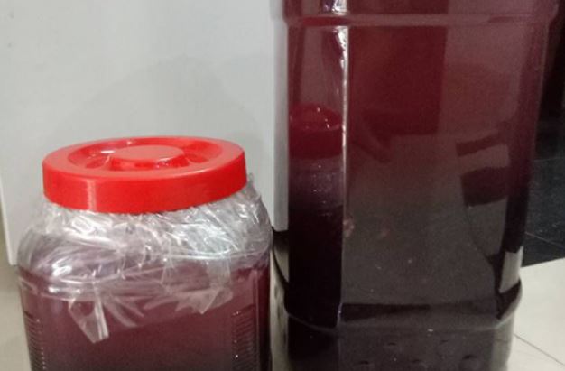 Cách ngâm rượu nho tươi